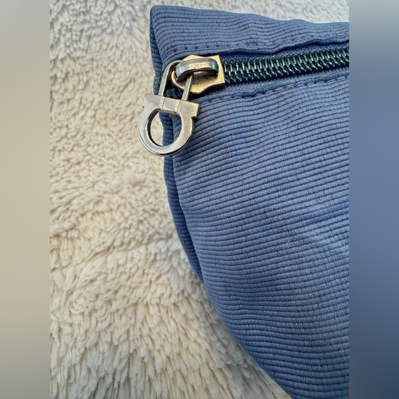 Salvatore Ferragamo Parfums Smoky Blue Logo Cosmetic Bag - Picture 11 of 11